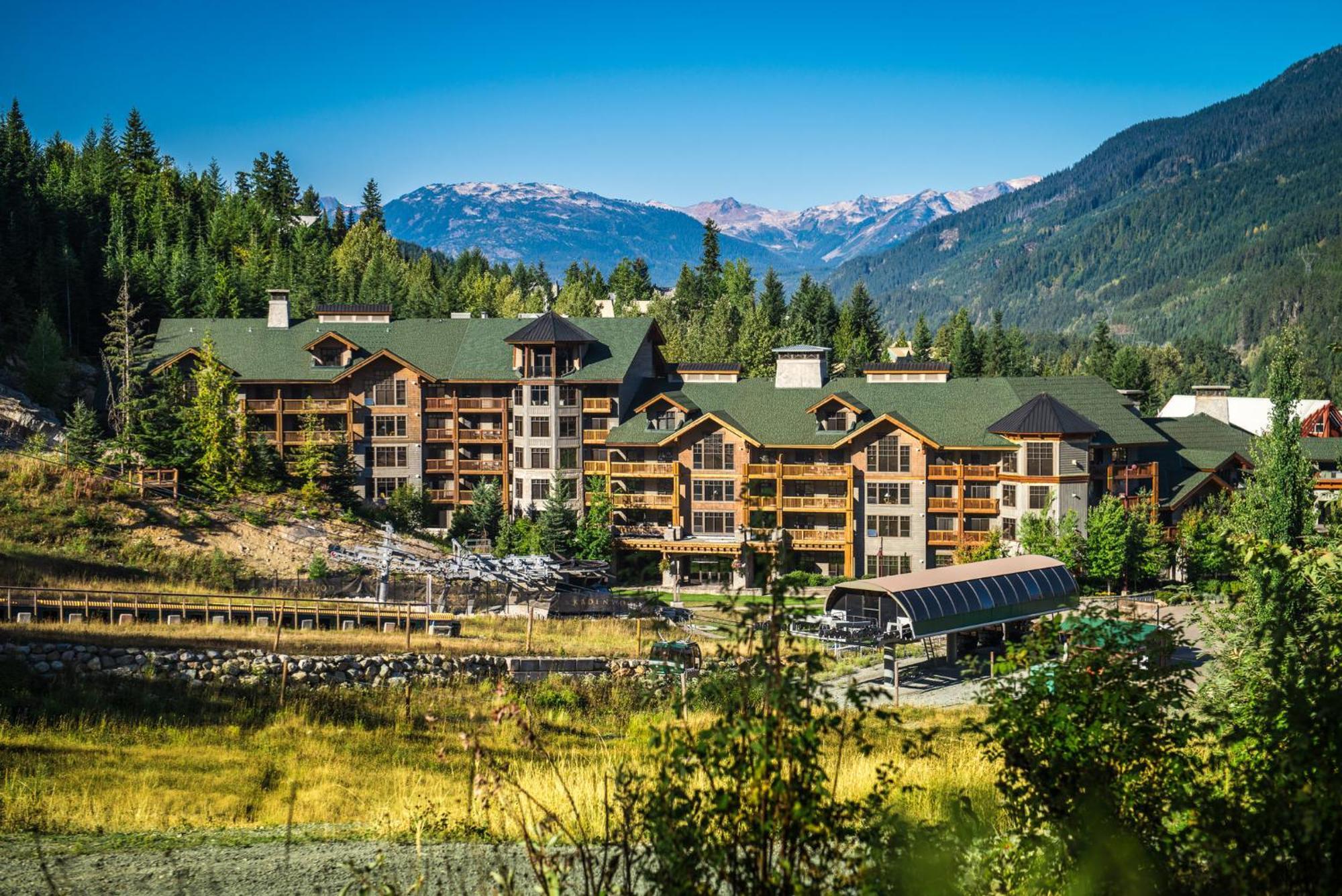 First Tracks Lodge Whistler Exterior photo