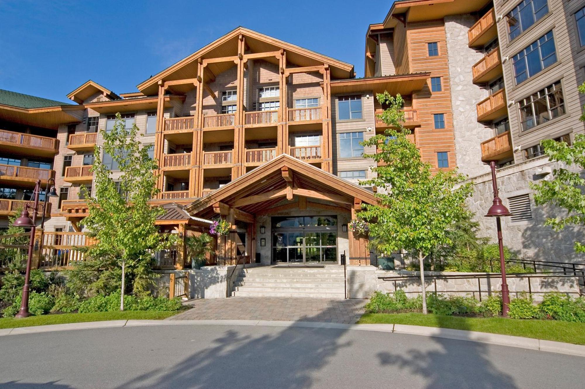 First Tracks Lodge Whistler Exterior photo